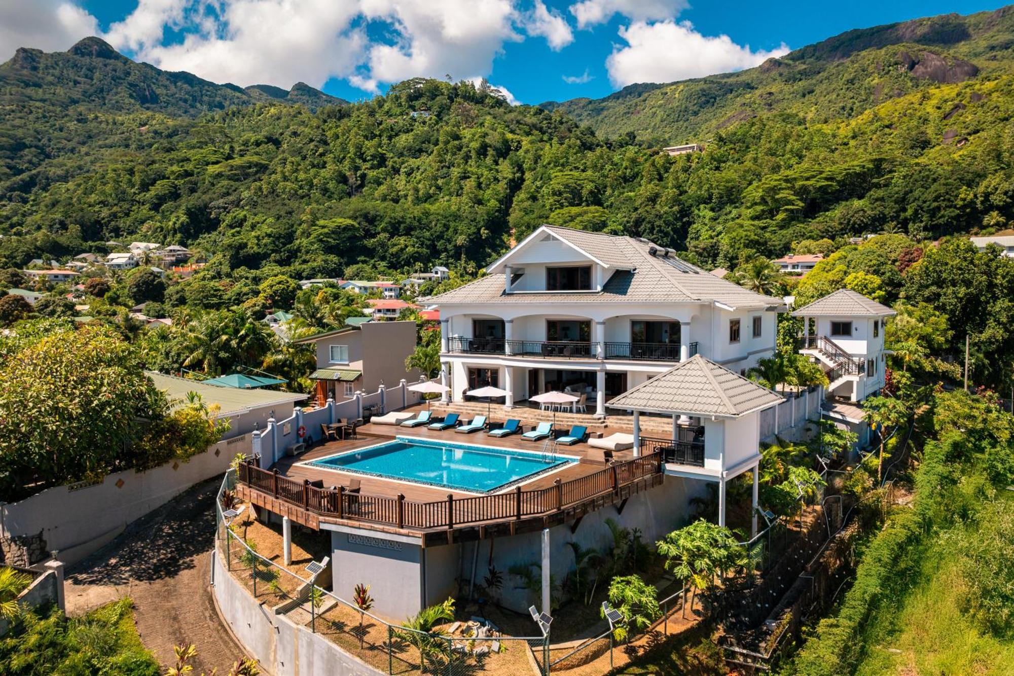 D'Offay Seaview Apartments Beau Vallon  Buitenkant foto