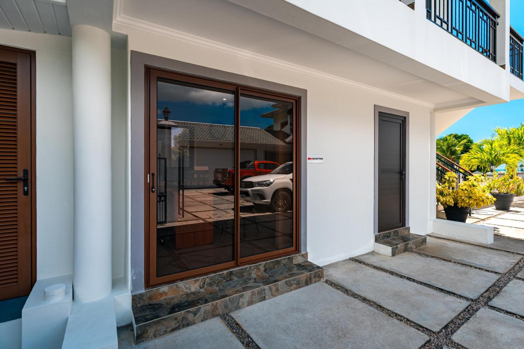 D'Offay Seaview Apartments Beau Vallon  Buitenkant foto